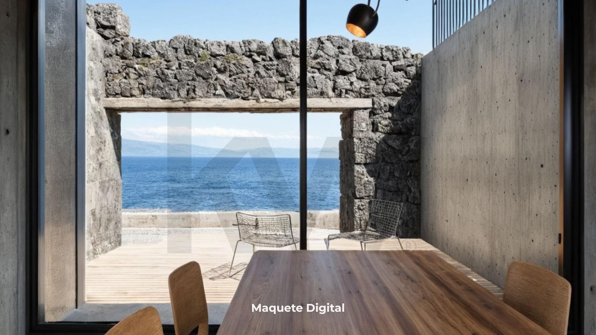 Ruína Histórica com Vista Mar e Projeto de Reabilitação – Prainha, Ilha do Pico